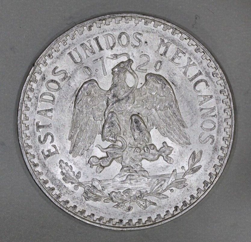 (1) 1920 - 1945 Mexico Silver Coin Un Peso Cap and Rays .720 Fine Silver Plata